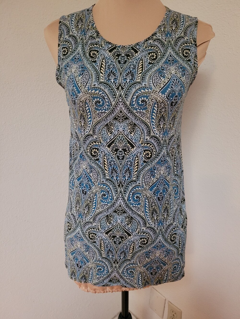 J.Jill Womens Petite XS Sleeveless Top Blue Black White Paisley Print Tank